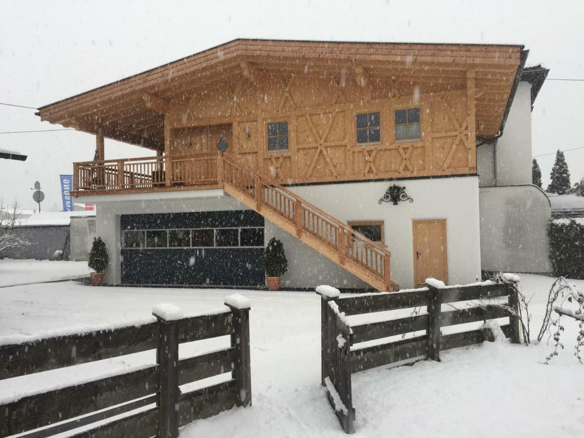 Ferienwohnung Ferienhaus Zangerl Oetz Exterior foto